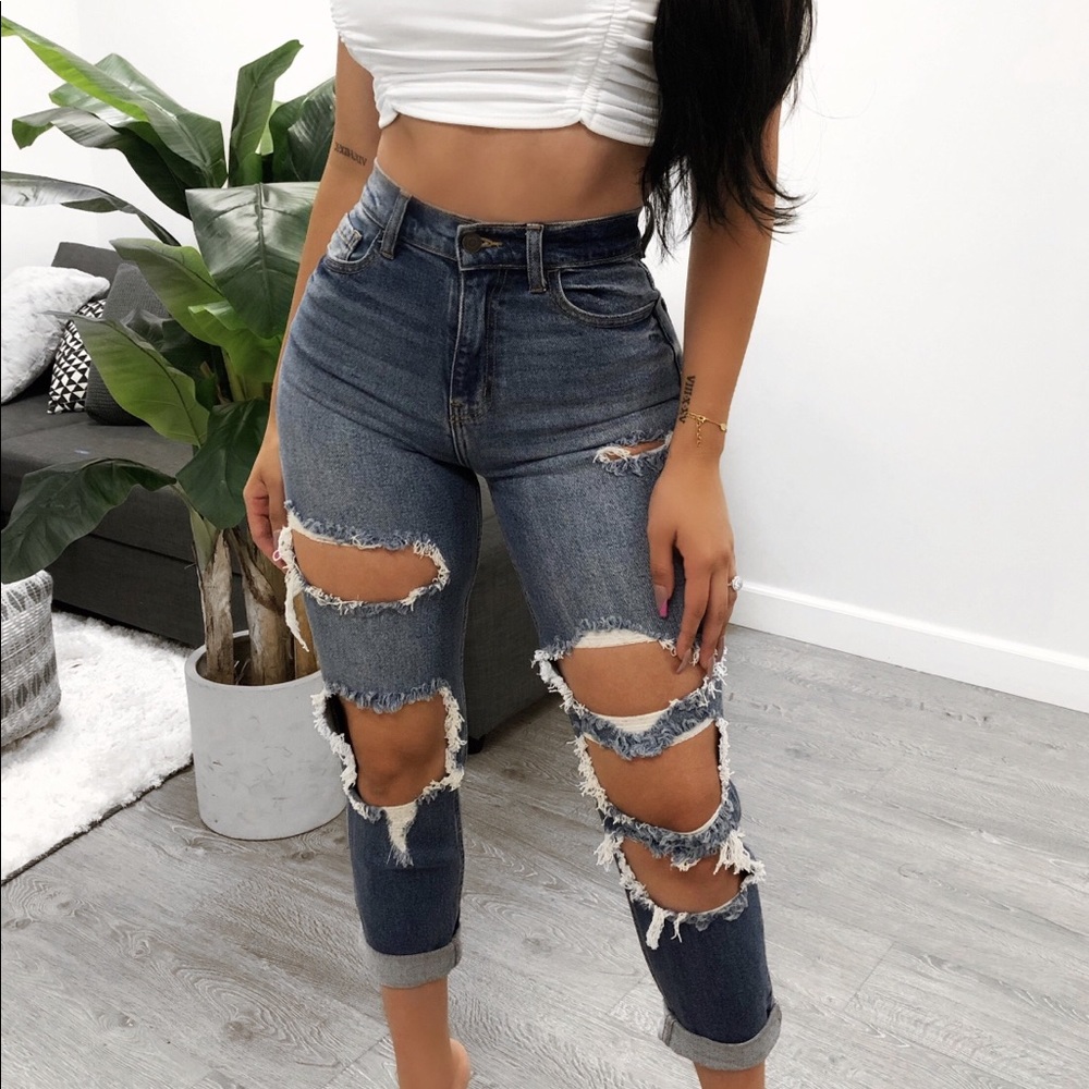 Laura’s boutique Ari Jeans
